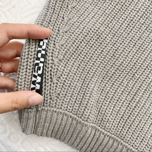 T by Alexander Wang Women’s V-Neck Knit Sweater - Picture 5 of 6